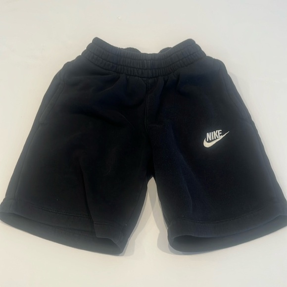 Boys Nike Jogger Shorts size XS - Picture 1 of 7
